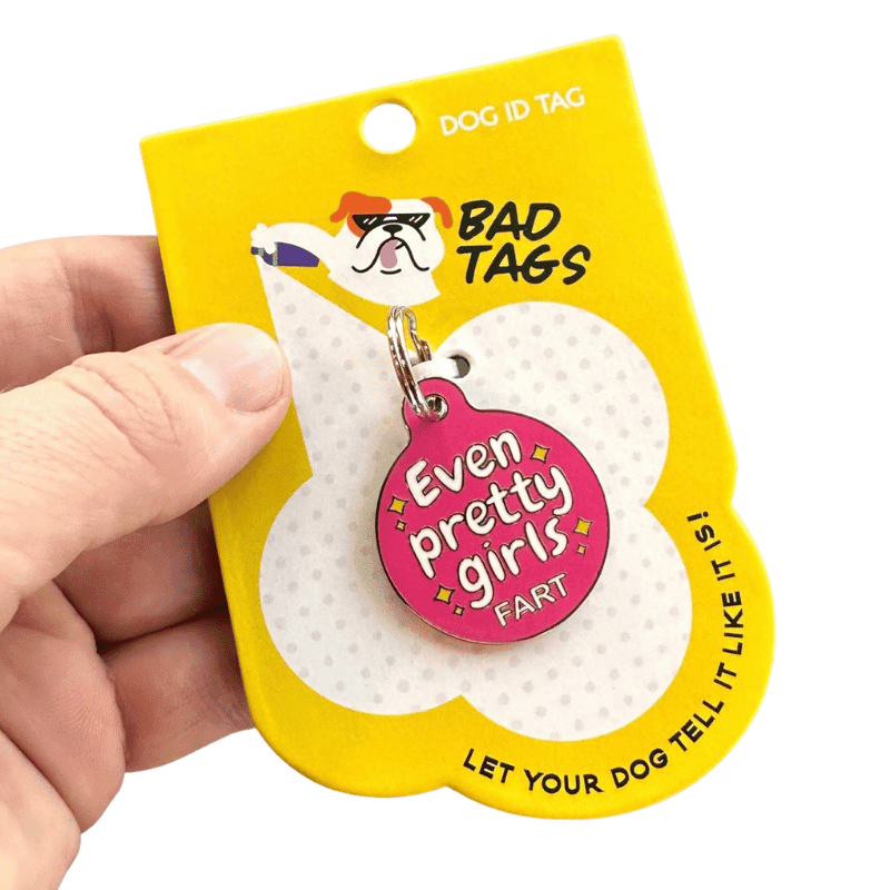 Obesek za psa Even pretty girls fart